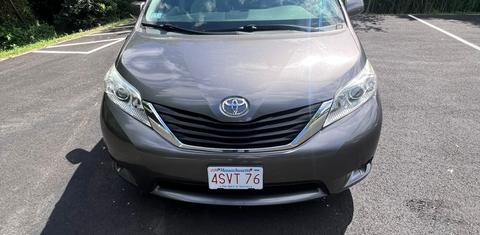 Toyota Sienna 2013