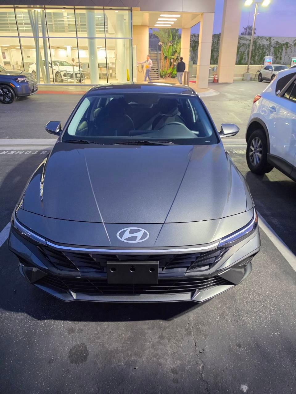 Hyundai Elantra Hybrid 2026 in Fontana, CA
