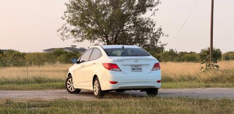 Hyundai Accent 2015