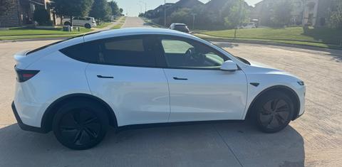 Tesla Model Y 2026