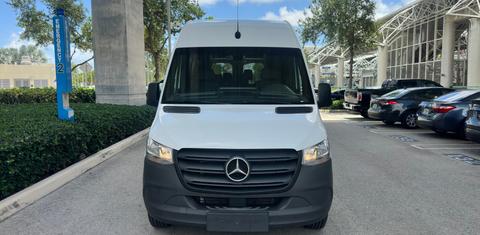 Mercedes-Benz Sprinter 2024
