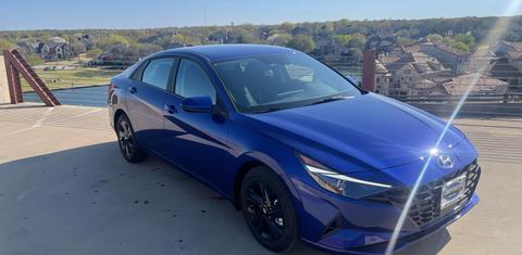 Hyundai Elantra 2022