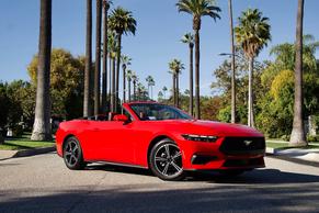 Ford Mustang 2025 in Los Angeles