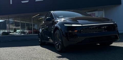 Tesla Model Y 2026