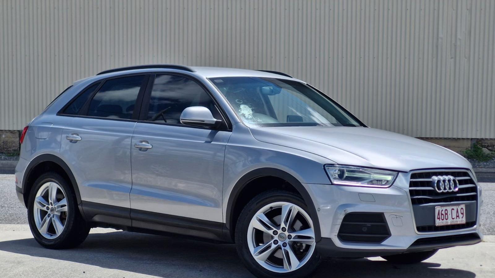 Audi Q3 2016 in Albion