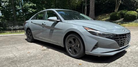 Hyundai Elantra 2021