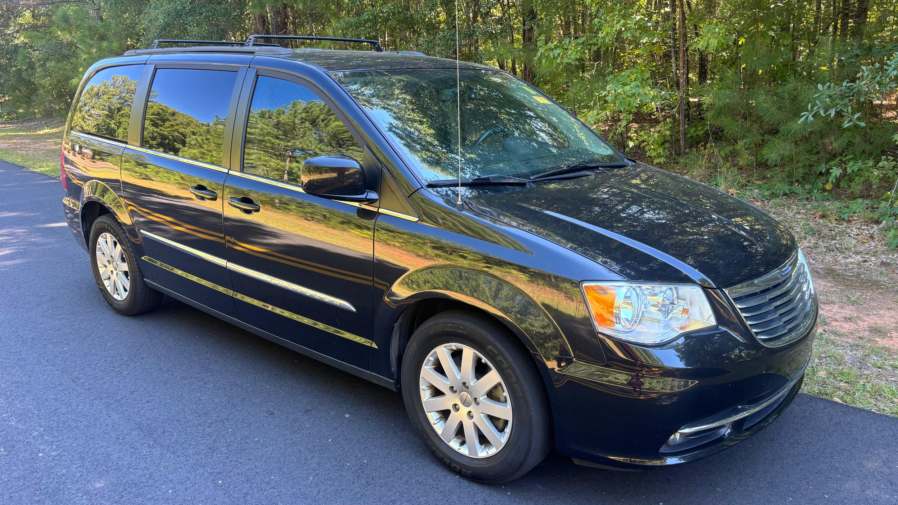 Chrysler Town & Country 2015 in Jenkinsburg, GA