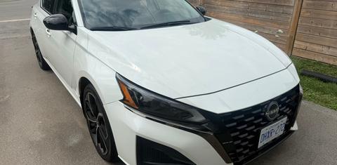Nissan Altima 2023