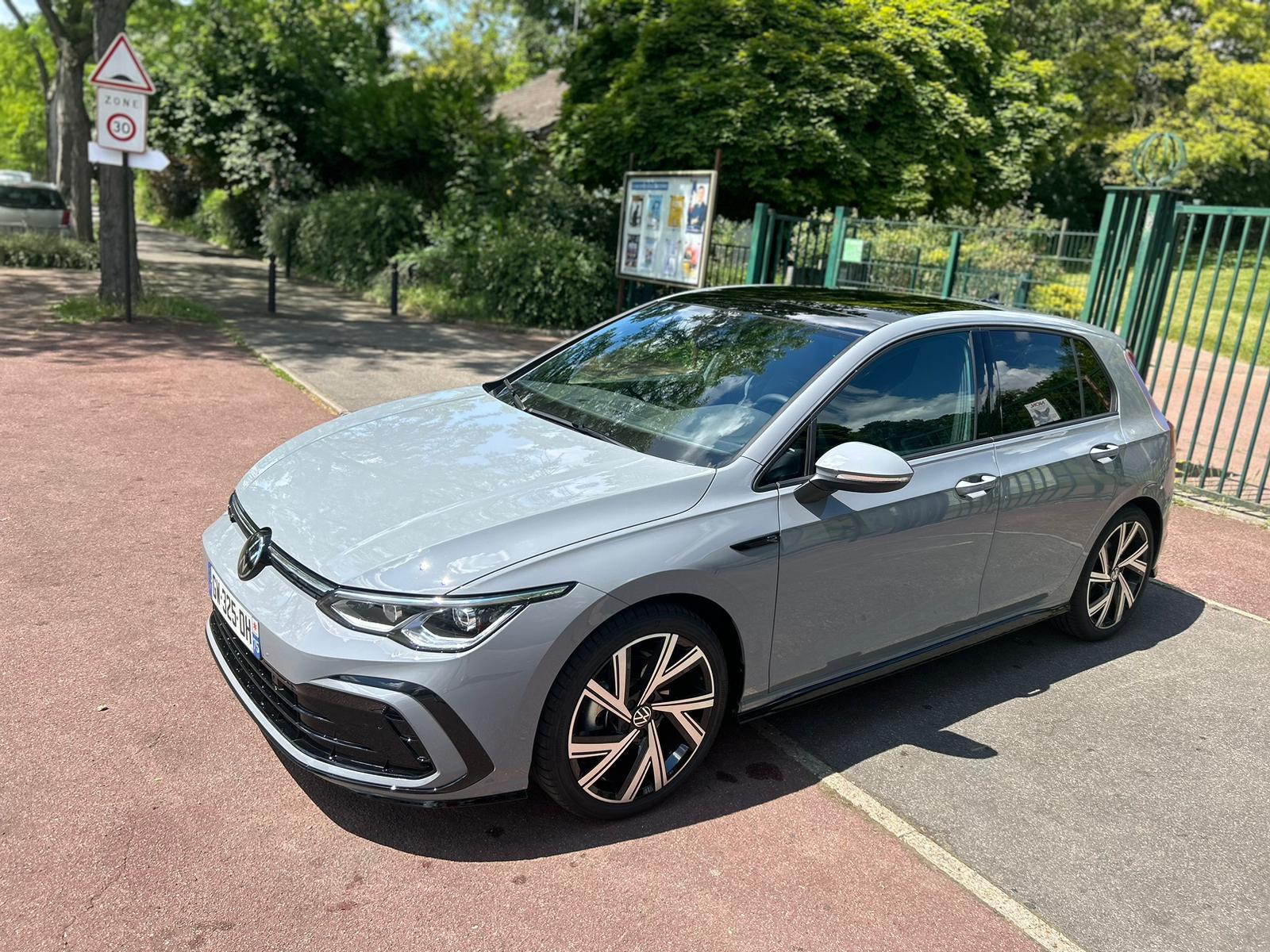 Volkswagen GOLF 2024 à Bobigny