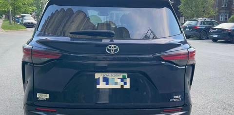 Toyota Sienna 2023
