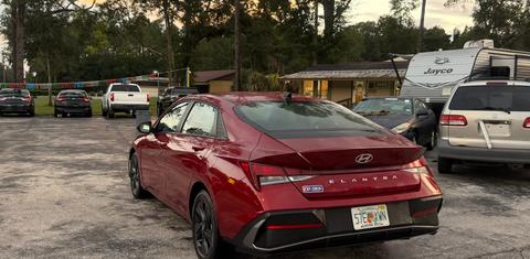 Hyundai Elantra 2025