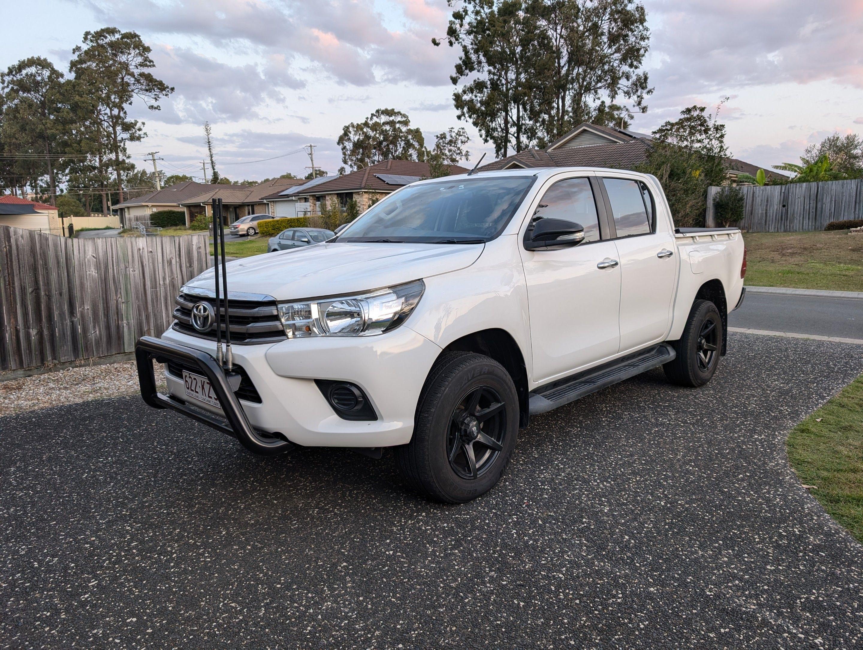 Toyota HILUX 2015 in Sunnybank