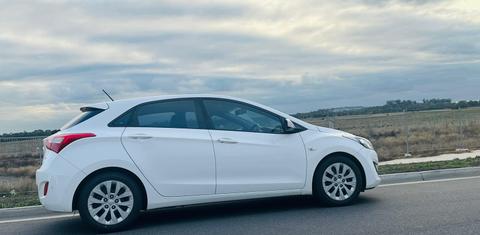 Hyundai i30 2016