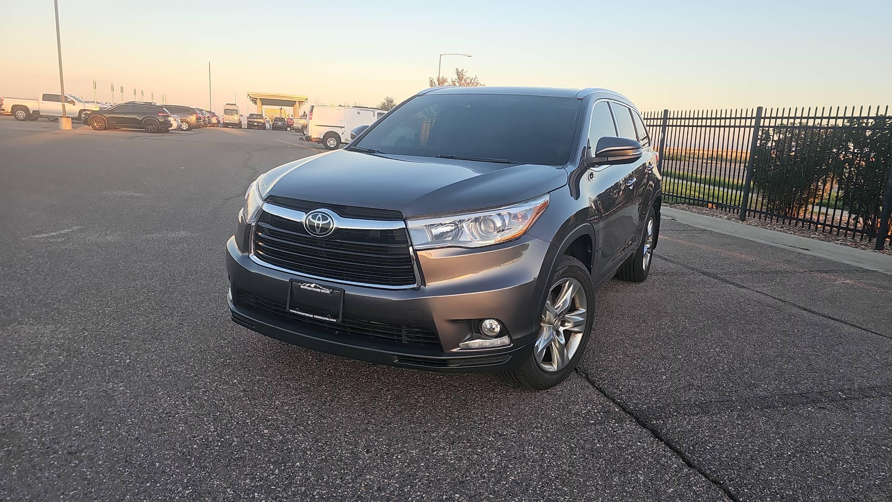 Toyota Highlander 2015 in Aurora, CO