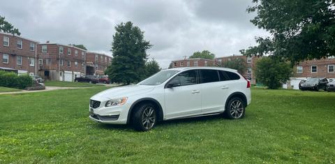 Volvo V60 Cross Country 2015