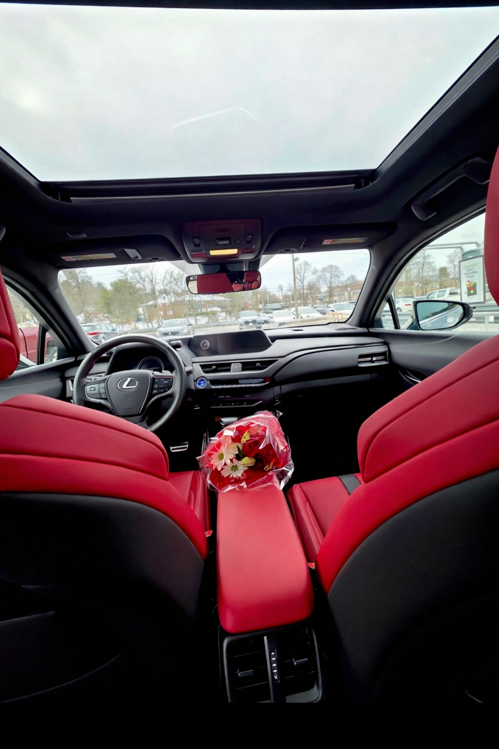 Lexus UX 2021 in Lawrence, MA
