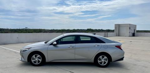Hyundai Elantra 2021