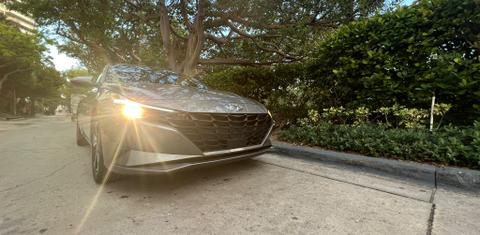 Hyundai Elantra 2023