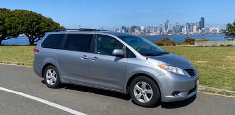 Toyota Sienna 2011