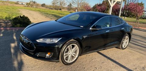 Tesla Model S 2015