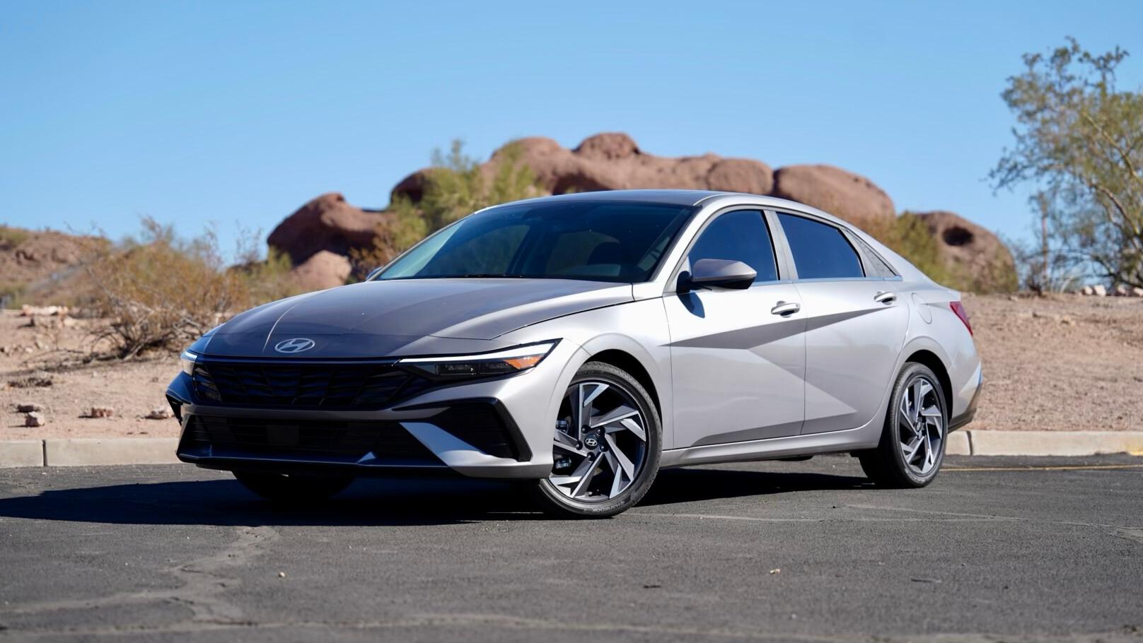 Hyundai Elantra 2025 in 