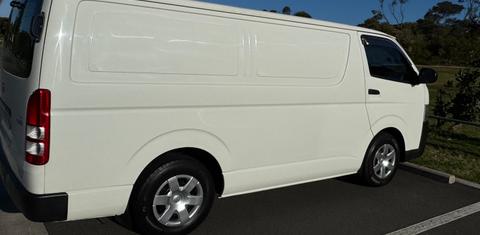 Toyota HIACE 2018