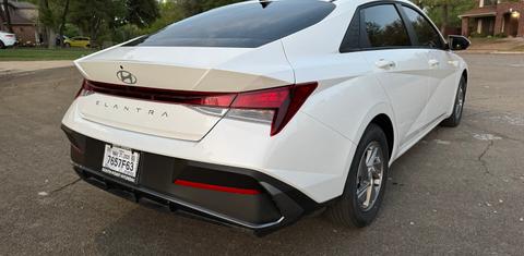 Hyundai Elantra 2025