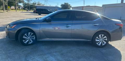 Nissan Altima 2024