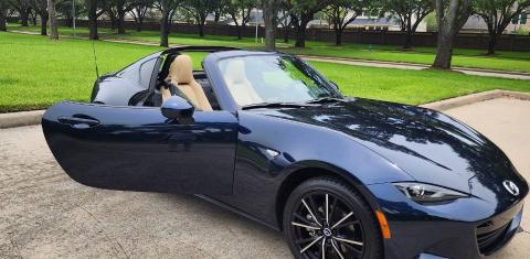 Mazda MX-5 Miata RF 2025