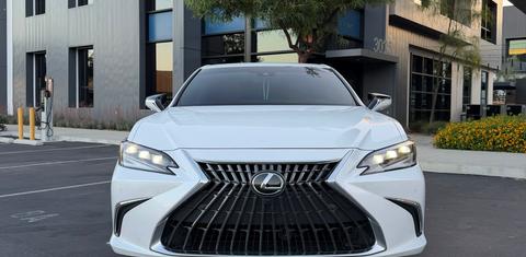 Lexus ES 2025