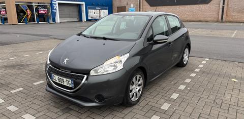 Peugeot 208 2012