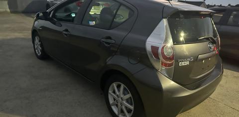 Toyota Prius c 2014