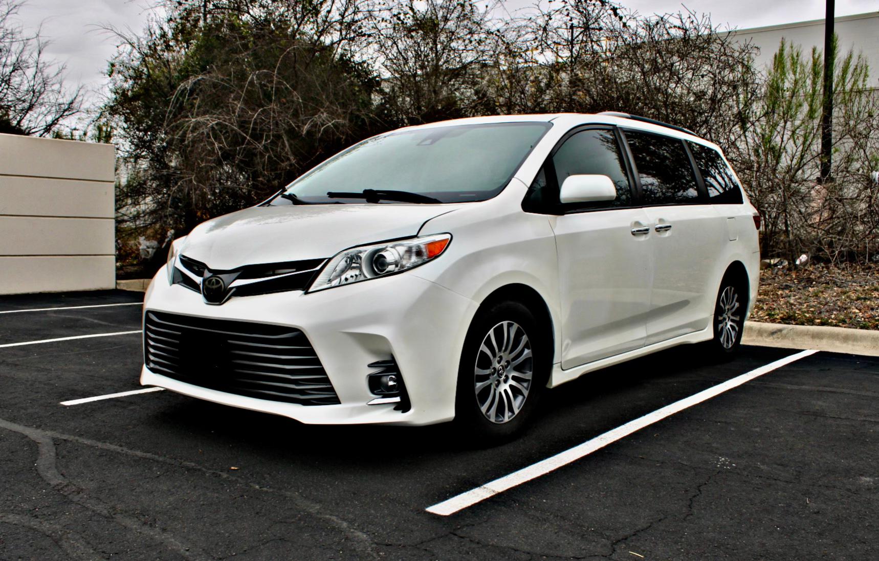 Toyota Sienna 2018 in Kyle, TX