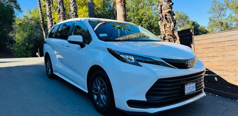 Toyota Sienna 2025