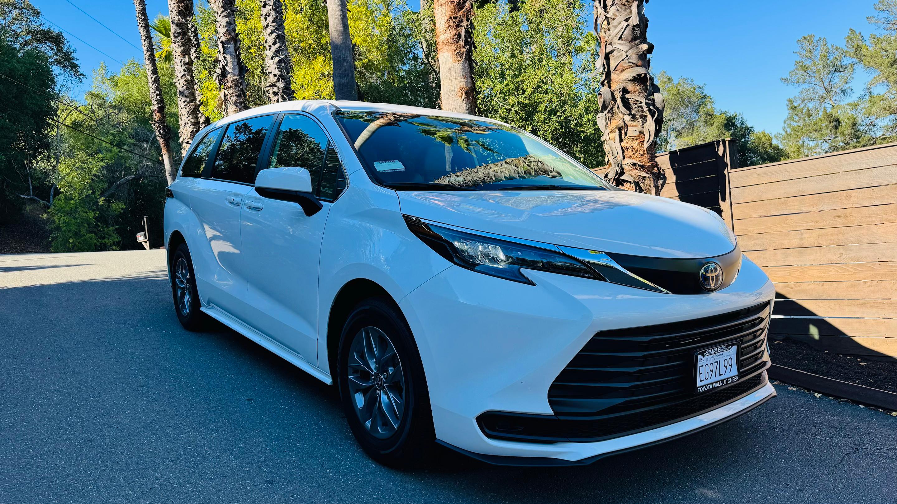 Toyota Sienna 2025 in Concord, CA