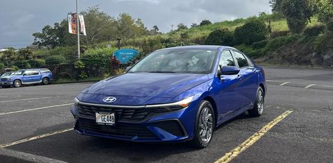 Hyundai Elantra Hybrid 2025