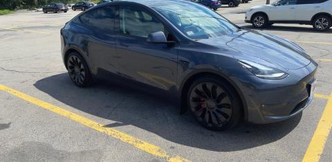 Tesla Model Y 2023