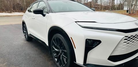 Toyota Crown Signia 2025