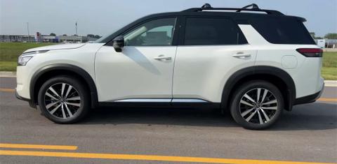 Nissan Pathfinder 2023