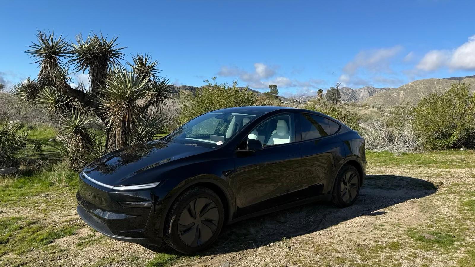 Tesla Model Y 2026 in Morongo Valley, CA