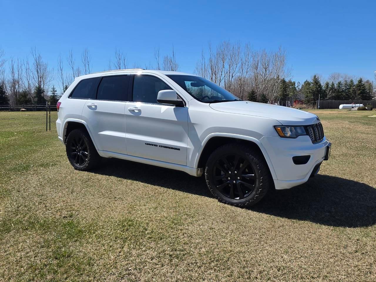 Jeep Grand Cherokee 2018 in Minot, ND