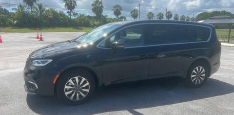 Chrysler Pacifica 2025