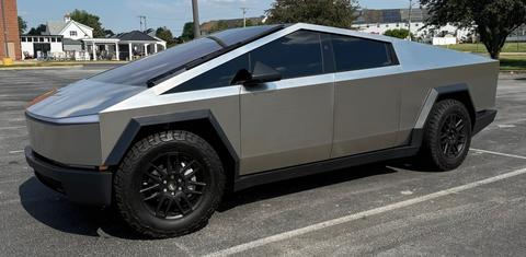 Tesla Cybertruck 2025
