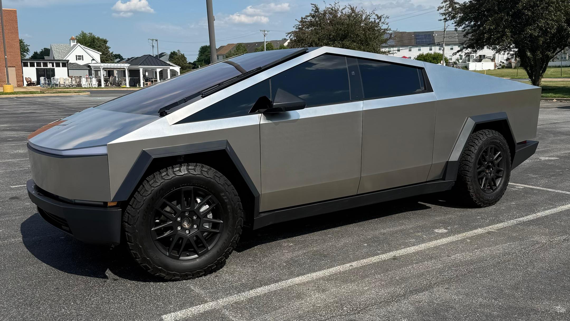 Tesla Cybertruck 2025 in Camden, NJ