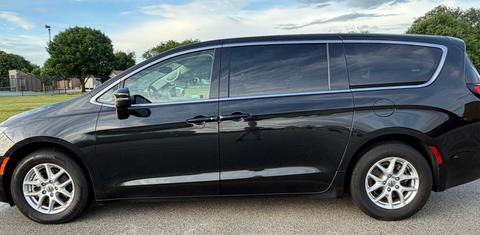Chrysler Pacifica 2023