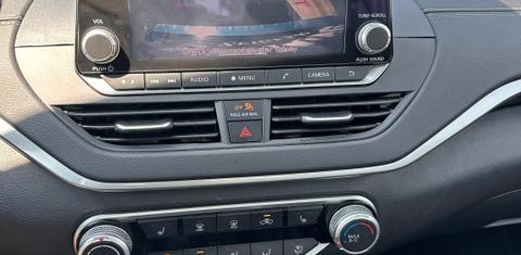Nissan Altima 2021