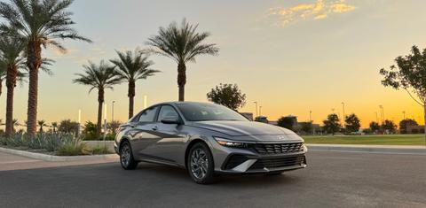 Hyundai Elantra 2024