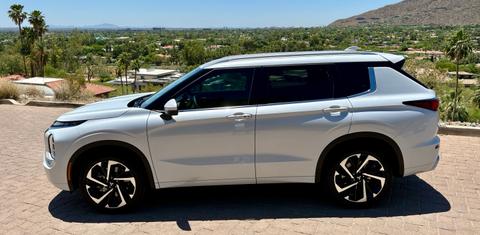 Mitsubishi Outlander 2024