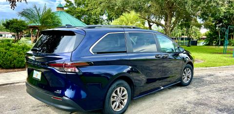 Toyota Sienna 2024