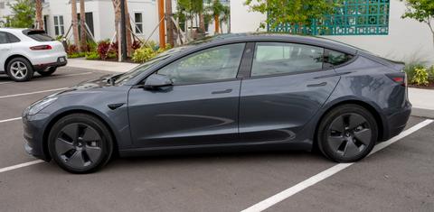 Tesla Model 3 2023